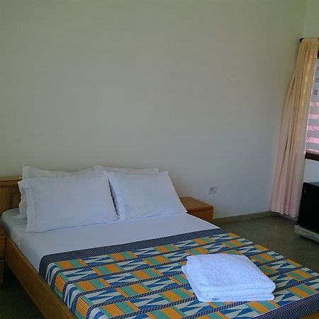 Afiki Resort Elmina Екстериор снимка