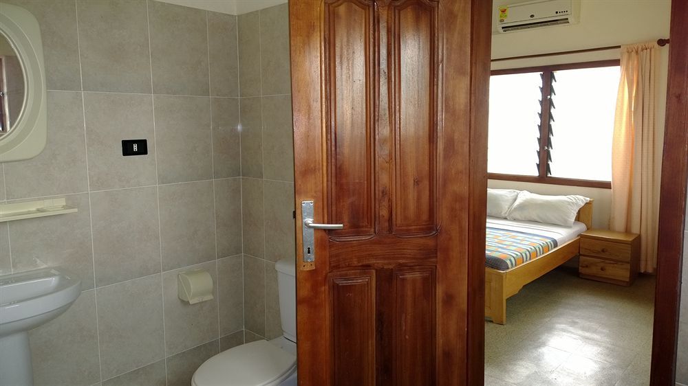 Afiki Resort Elmina Екстериор снимка