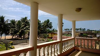 Afiki Resort Elmina Екстериор снимка